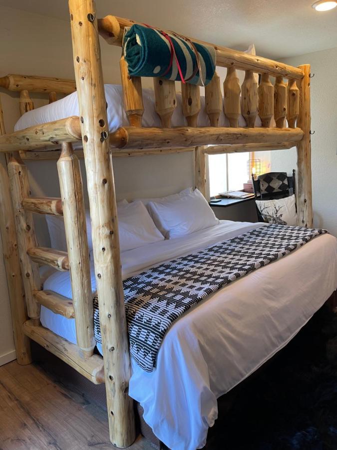 Hotel Yosemite Basecamp Groveland Esterno foto